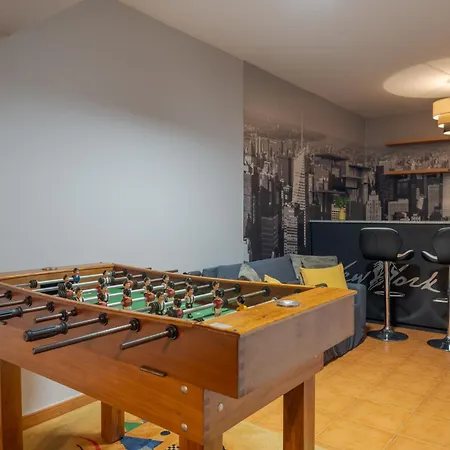 Holiday home 3b Heated Pool Barbecue Games *